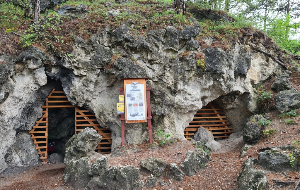 Einödhöhle