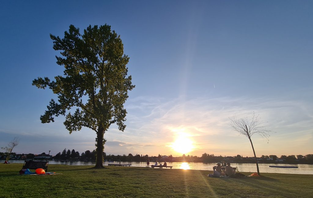 Eine Nacht am See